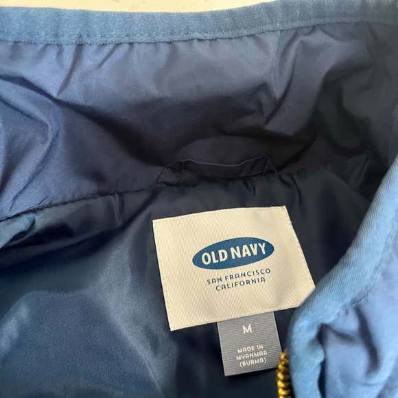 Old Navy quilted Vest, size Medium, EUC, navy. - Picture 2 of 2